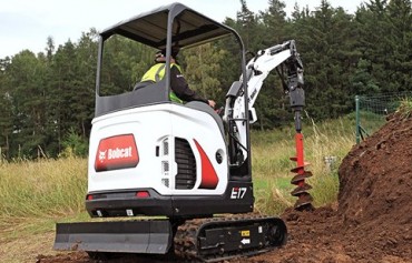 BOBCAT E17